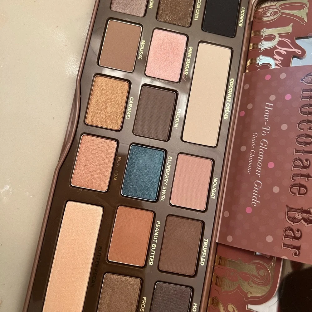 Too Faced Semi sweet Chocolate Bar Eyeshadow Palette limited edition